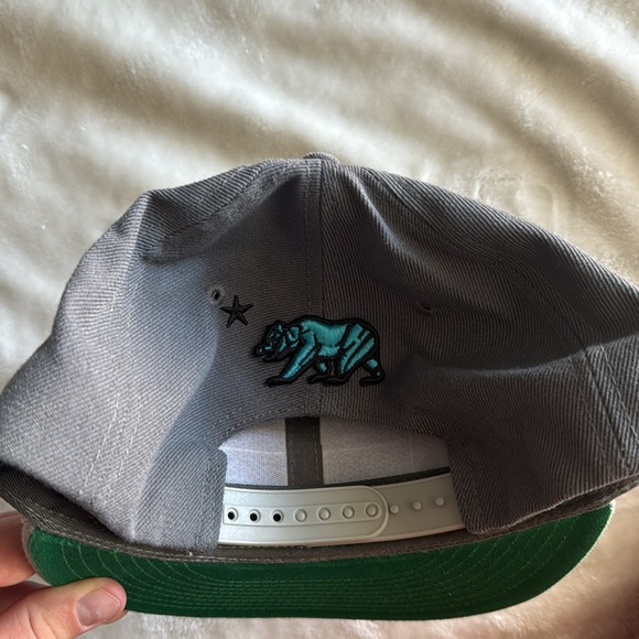 California Republic SnapBack - Picture 3 of 3